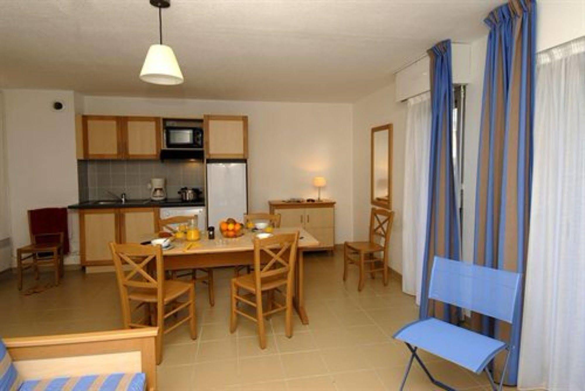 Residence Odalys Du Port Hourtin Eksteriør billede