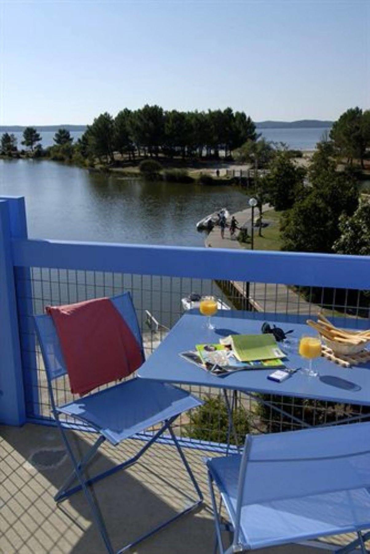 Residence Odalys Du Port Hourtin Eksteriør billede