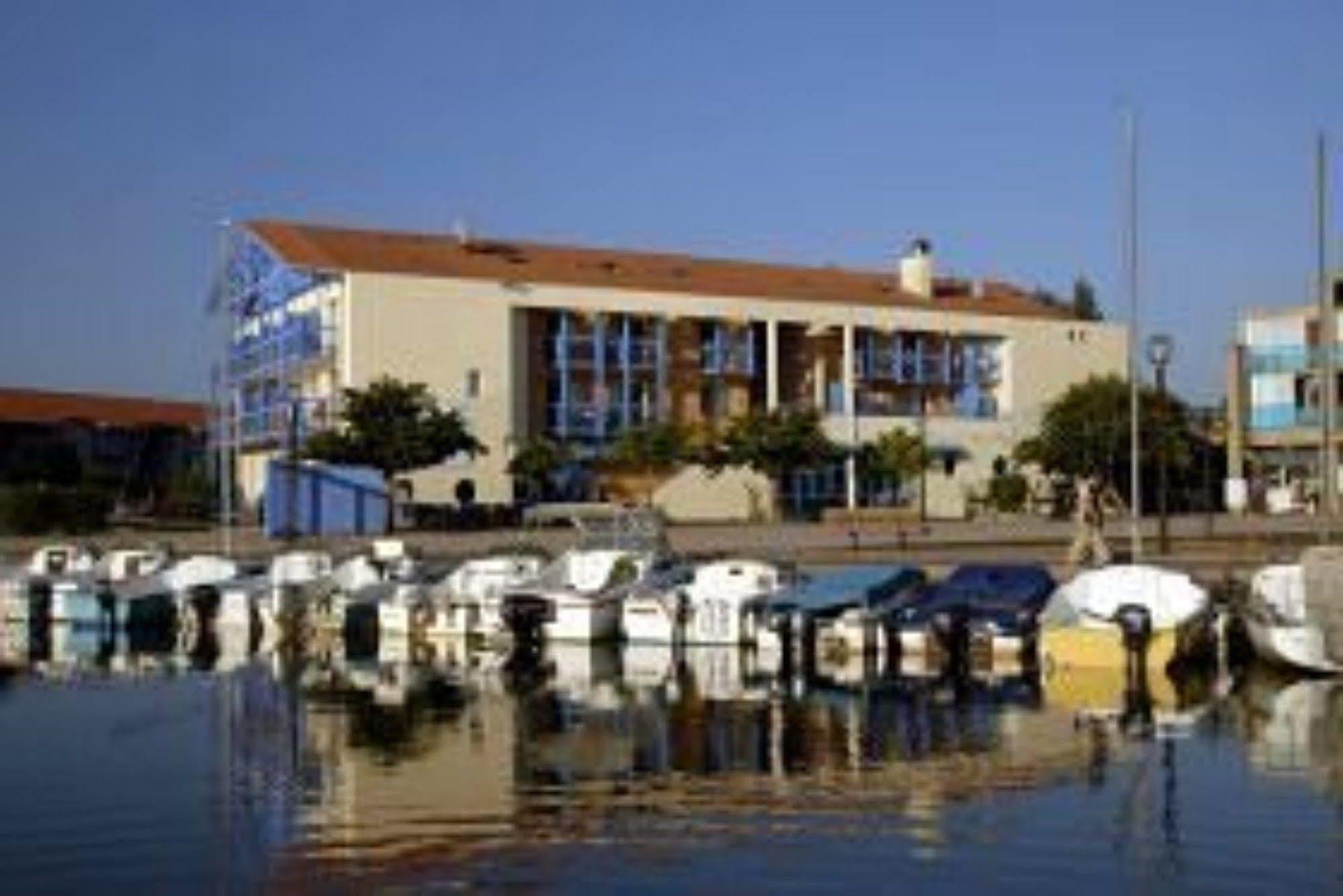 Residence Odalys Du Port Hourtin Eksteriør billede